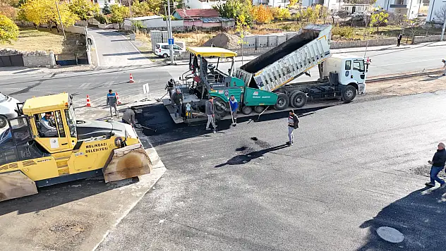 Melikgazi'de yollar yenileniyor