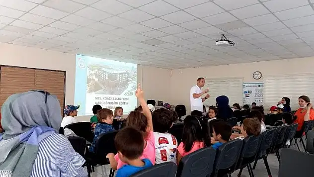 Melikgazi'den öğrencilere geri dönüşüm eğitimi