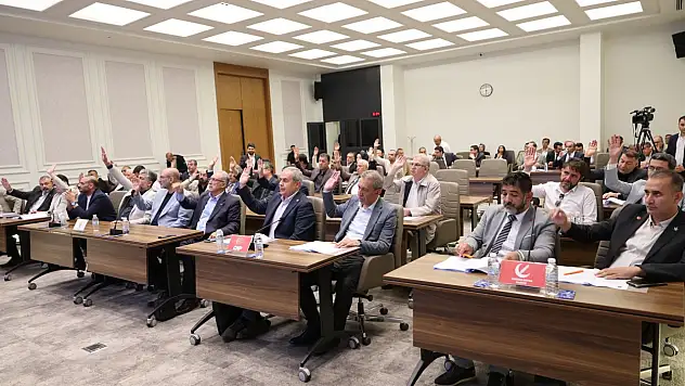 Melikgazi Meclisi'nde görev yapan 3 kişi partilerinden istifa etti!