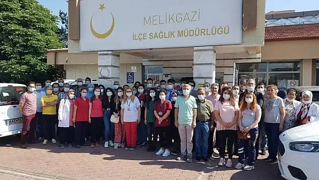 Mobil aşı ekipleri iş başında!