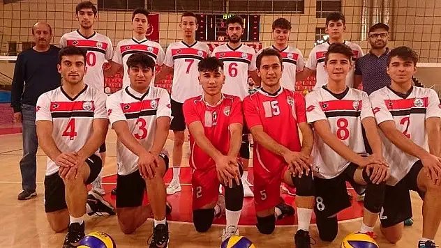 Melikgazi Voleybol Yıldız Takımı Kayseri Şampiyonu
