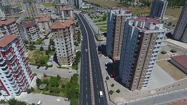 Melikgazi yolların bakım ve onarımına büyük önem veriyor