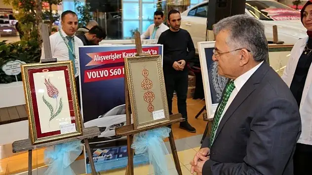 Melmek öğrencilerinden tezhip sergisi
