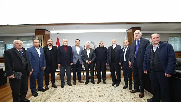 Memduh Büyükkılıç'ı köylüleri ziyaret etti