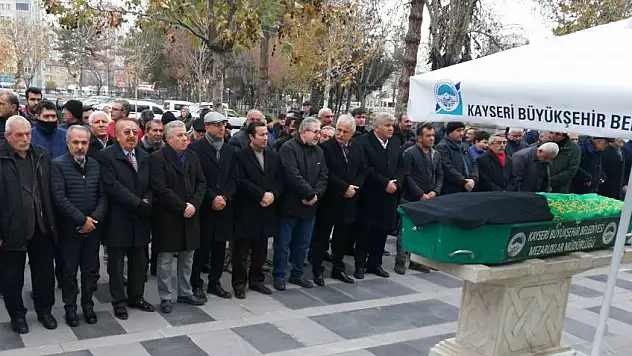 Merhum Başkan Bahçecioğlu'nun kız kardeşi son yolculuğuna uğurlandı! 