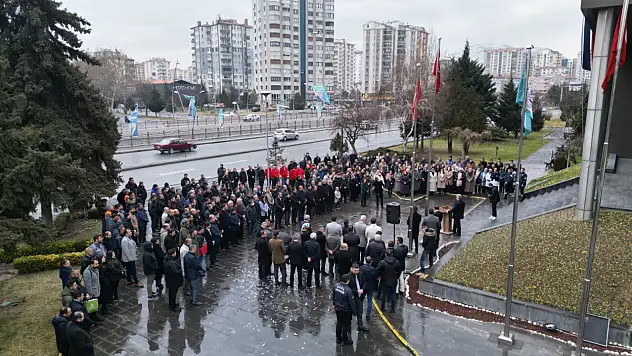 Mesai öncesi kutlama