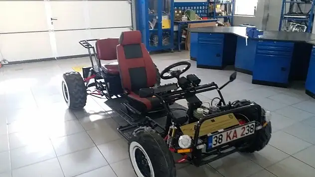 Meslek Liseliler elektrikli araba yaptı