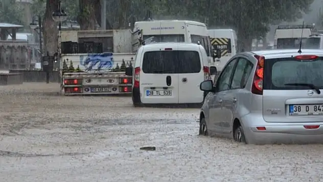 Meteoroloji Kayseri'yi uyardı: Özellikle 2 ilçeye dikkat!