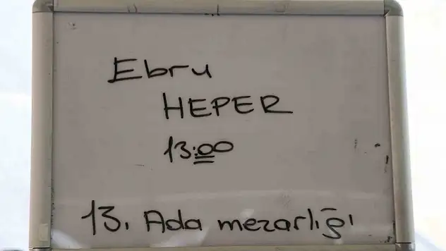 Metrobüs kazasında hayatını kaybeden Ebru Heper defnedildi