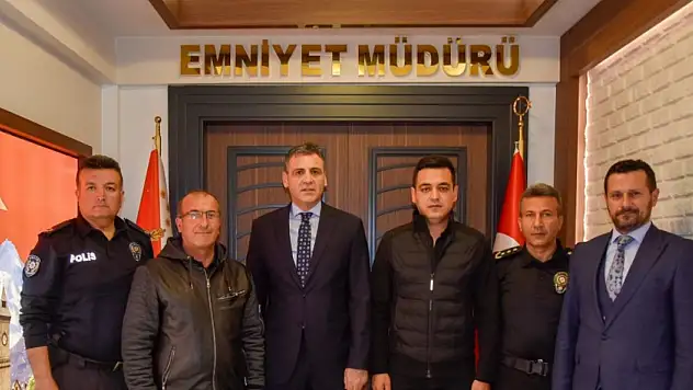 Mevlana Mahallesi'nde polise saldırı