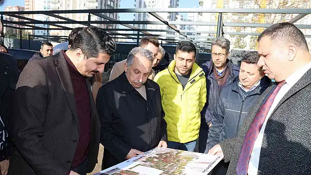 Mevlana Meydanı Ağaçlandırılıyor