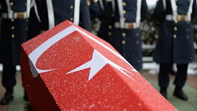 Mevziye yıldırım düştü, 1 asker şehit oldu!