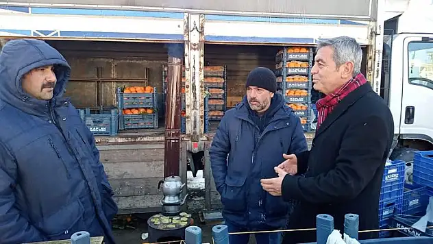 Meydan'da vatandaş dert yandı: Birilerinin artık gerçekleri söylemesi lazım! Korkuyoruz…