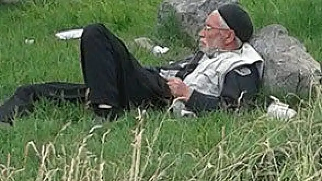 MEZARLIKTA RAMAZAN KEYFİ!
