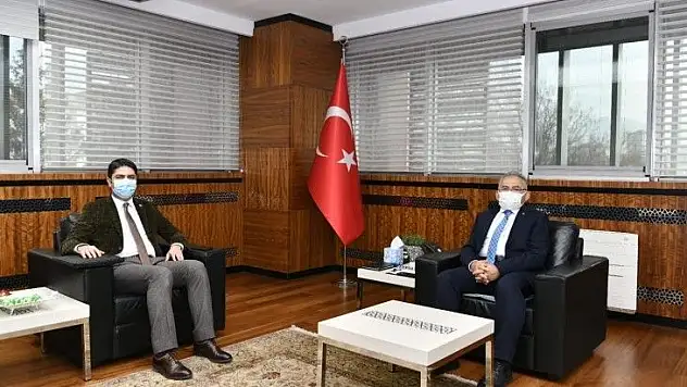 MHP'den Büyükkılıç'a ziyaret