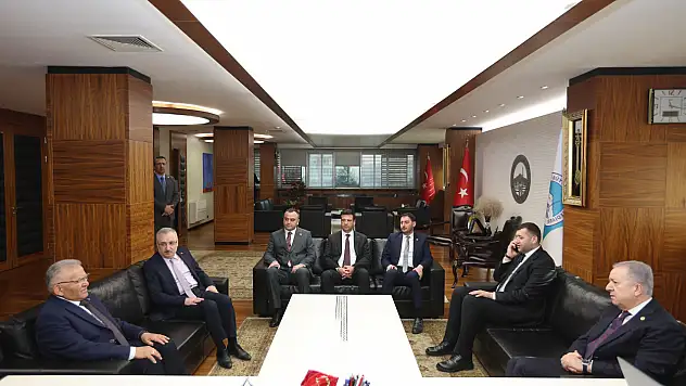 MHP'den, Büyükşehir çıkarması