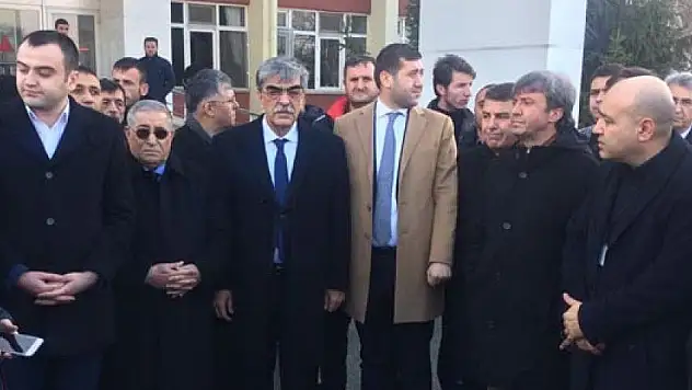 MHP'den yaralı askerlere ziyaret