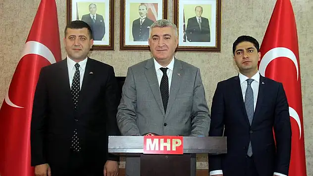 'MHP bölündü diyen felaket tellalları milletimizin sillesini yemiştir'
