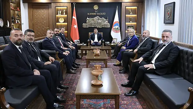 MHP Kayseri'de yeni yönetimin ilk durağı Valilik oldu!