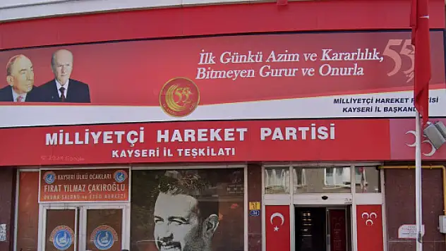 MHP Kayseri il yönetimi bundan böyle bakın kime danışacak?