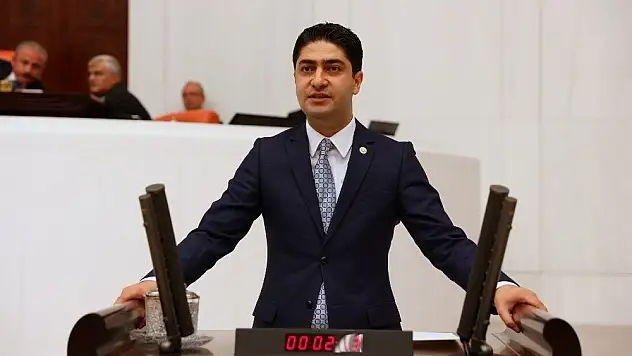 MHP Miletvekili Özdemir, Kayseri-Mersin arasındaki demiryolu hattını sordu!