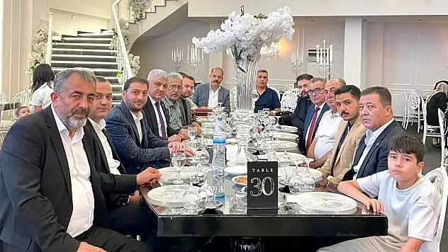 MHP Kayseri teşkilatı düğünde buluştu