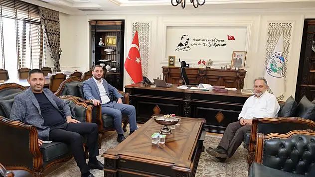 MHP'li isimlerden Talas Belediyesine ziyaret
