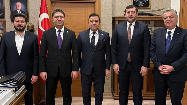 MHP'li ismin istifasının ardından dikkat çeken ziyaret!