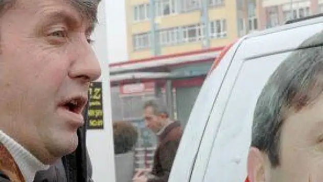 MHP'Lİ ÖZMEN'E HAÇ'LI SALDIRI!