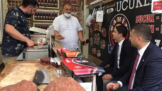 MHP'li vekiller çarşının nabzını tuttu!
