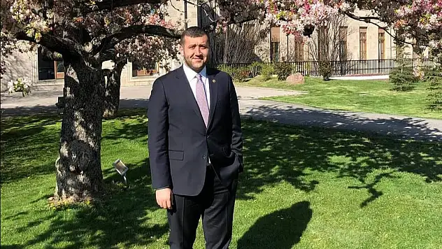 MHP Milletvekili Baki Ersoy, kendinden sonra o ismi bakın nasıl işaret etti!   