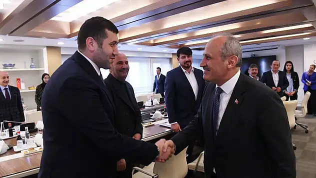 MHP Milletvekili Ersoy, sözünü tuttu, Kamyoncular Bakanla görüştü!