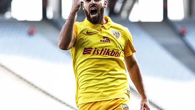 Attığı iki golle gol sayısını 7'ye çıkardı...
