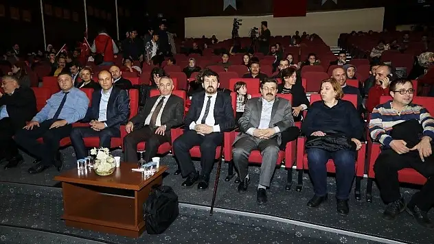 Mili Şair Mehmet Akif Ersoy ölümünün 81. yılında ERÜ'de anıldı