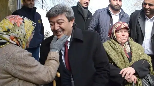 Millet İttifakı Büyükşehir Belediye Başkan Adayı Dursun Ataş'a yoğun ilgi
