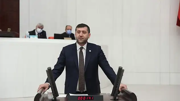 Milletvekili Ersoy Banka'dan sonra bu kez de PTT şubesi istedi!