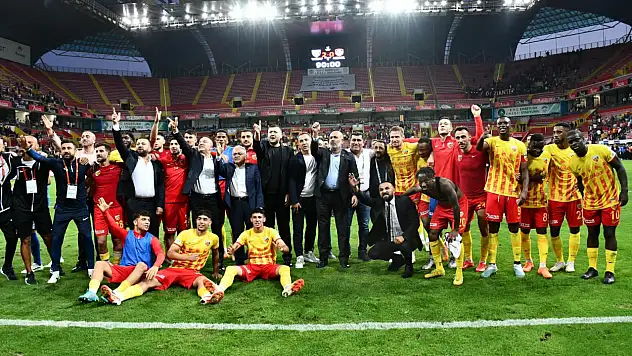 Milletvekili Ersoy sahaya indi