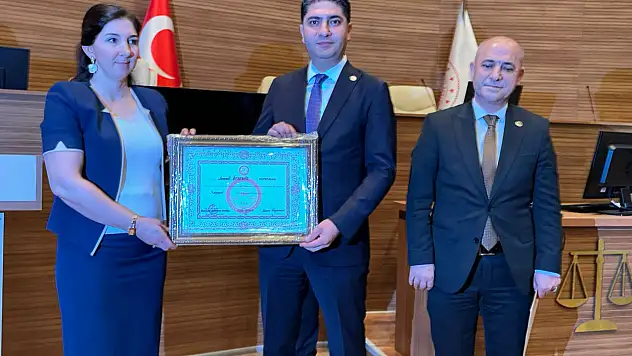 Milletvekili Özdemir'den nüfus göndermesi!
