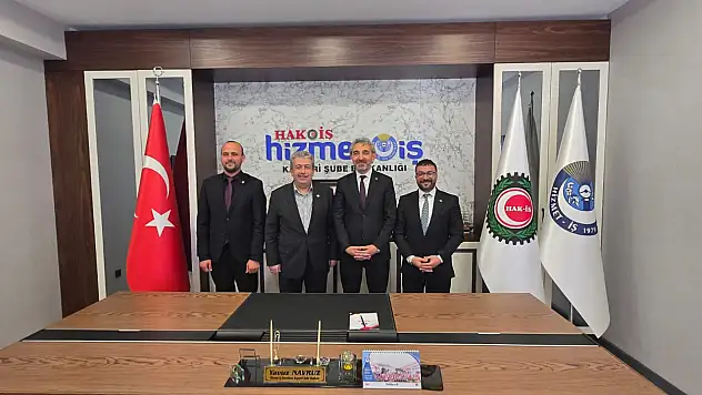 Milletvekili Özsoy, Hizmet-İş ve Öz Sağlık-İş'i ziyaret etti
