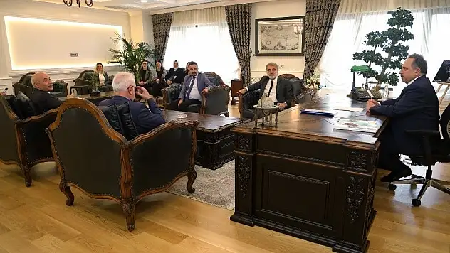 Milletvekillerinden Başkan Yalçın'a Tebrik