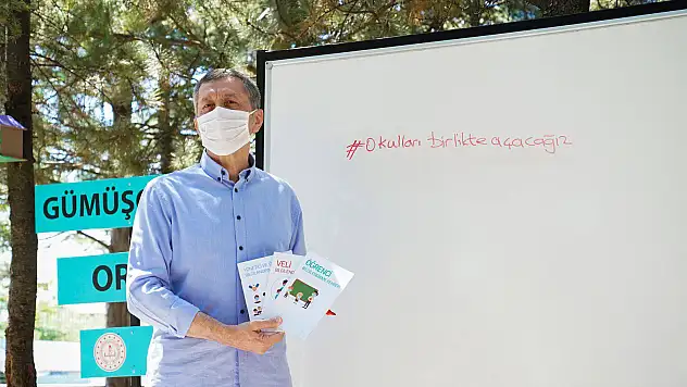 Milli Eğitim Bakanından okulların açılacağı tarihle ilgili yeni açıklama