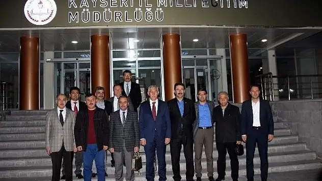 Milli Eğitim Müdürü Elmalı'ya eski mesai arkadaşlarından ziyaret
