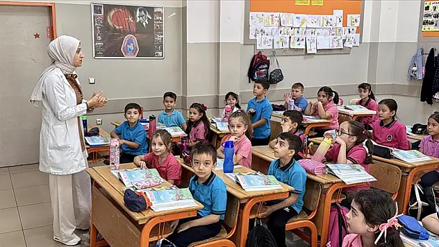 Milyonlarca veliyi ilgilendiren açıklama! Okul kayıtlarında yeni dönem başlıyor
