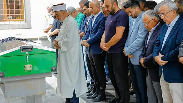 Mimar Emine Zehra İlgü son yolculuğuna uğurlandı
