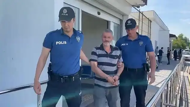 Minibüslerin sistemine 'Canlı bomba' mesajı gönderdi!