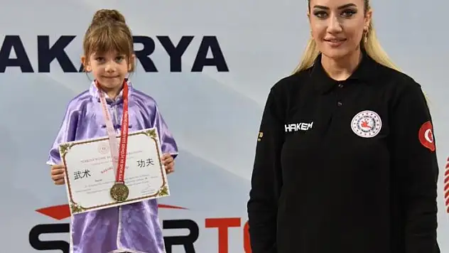 Minik şampiyona tebrik!