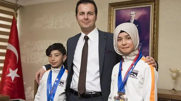 Minik snowboardculardan Eyyüpkoca'ya ziyaret