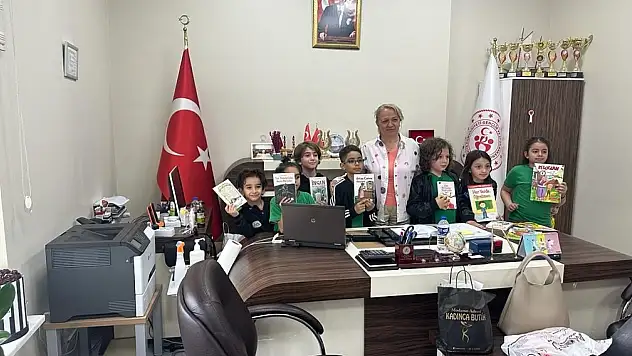 Minikler duygulandırdı!