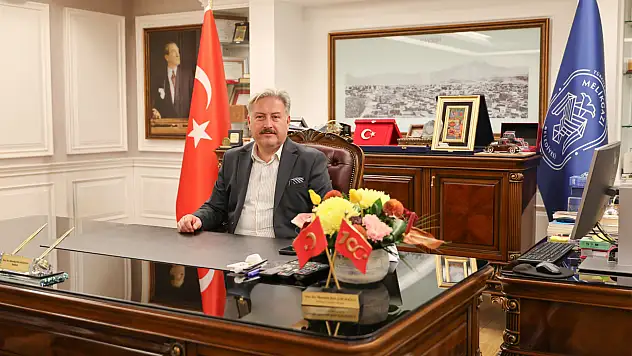 Mustafa Palancıoğlu: Cumhuriyetimiz 103 yıldır ihtişamıyla parlıyor