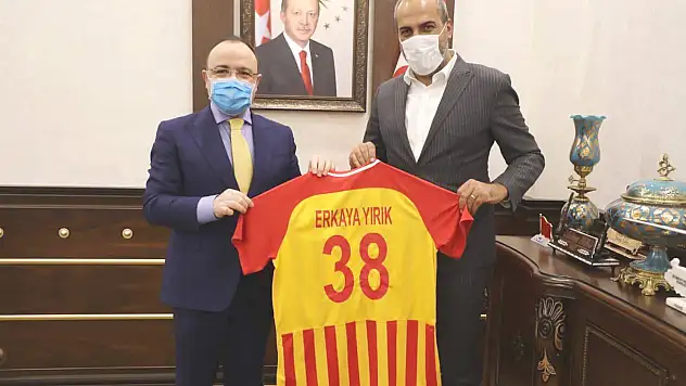 Mustafa Tokgöz'den Vali Yırık'a ziyaret